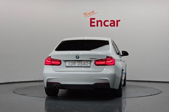 BMW 3-Series 320i M Sport — пробег 91 852 км — фото 4 из 5