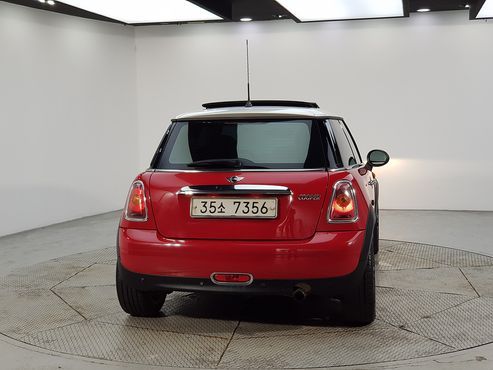 Mini Cooper Standard Second Generation — пробег 135 037 км — фото 4 из 5