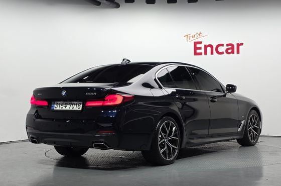 BMW 5-Series 530i xDrive M Sport Package — пробег 42 517 км — фото 2 из 5
