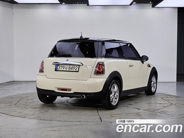 Mini Cooper Special Edition Second Generation — пробег 215 765 км — фото 2 из 5