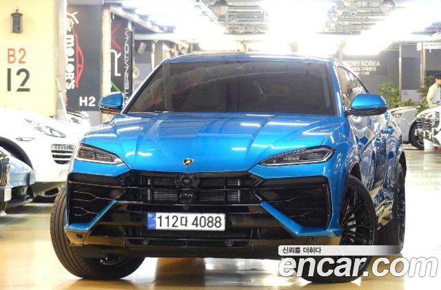 Lamborghini Urus 4.0 V8 SE — пробег 8 150 км — фото 1 из 5
