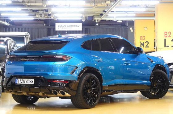 Lamborghini Urus 4.0 V8 SE — пробег 8 150 км — фото 3 из 5