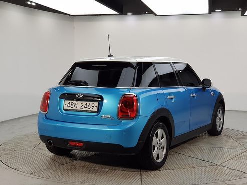Mini Cooper 5Door Mid 3rd — пробег 119 902 км — фото 4 из 5