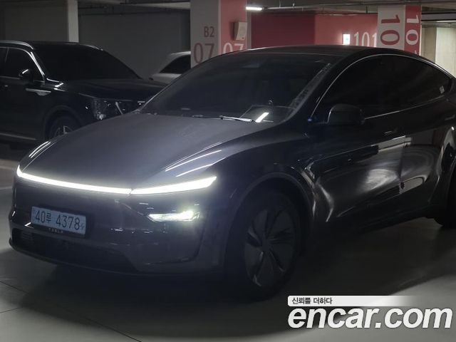 Tesla Model Y RWD — пробег 7 000 км — фото 1 из 5