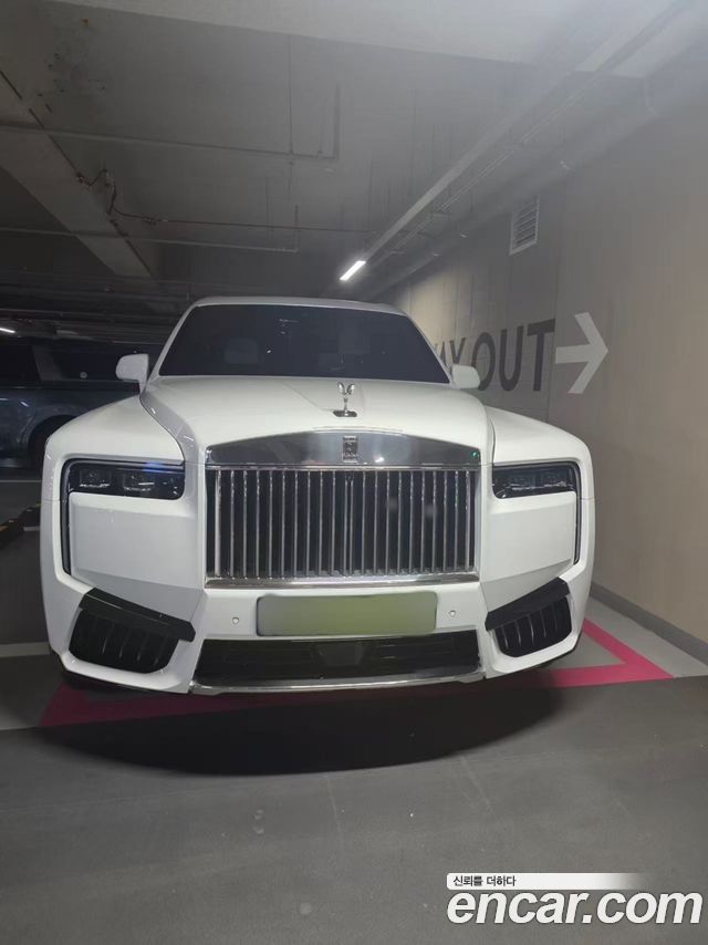 Rolls-Royce Cullinan 6.7 V12 — пробег 230 км — фото 1 из 5