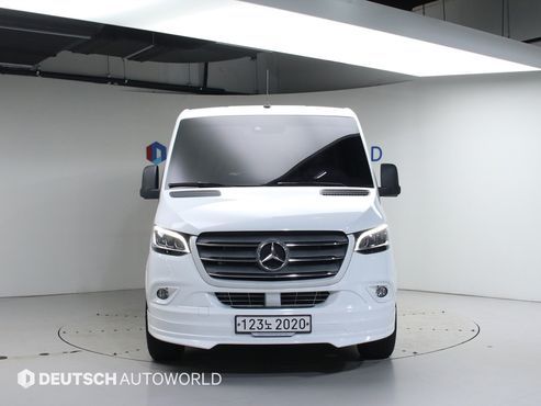 Mercedes-Benz Sprinter 3.0 Diesel W907 — пробег 53 500 км — фото 3 из 5