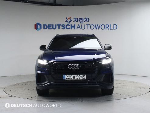 Audi Q8 55 TFSI Quattro Premium — пробег 49 000 км — фото 3 из 5