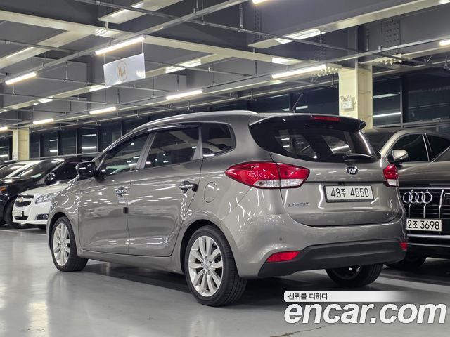 Kia Carens 1.7 VGT Prestige — пробег 85 200 км — фото 2 из 5