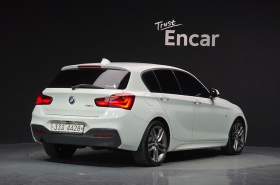 BMW 1-Series 118d M Sport Shadow 5 Door — пробег 124 109 км — фото 2 из 5