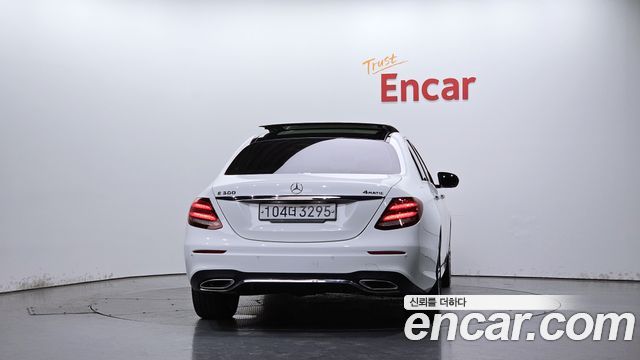 Mercedes-Benz E-Class из Кореи Encar