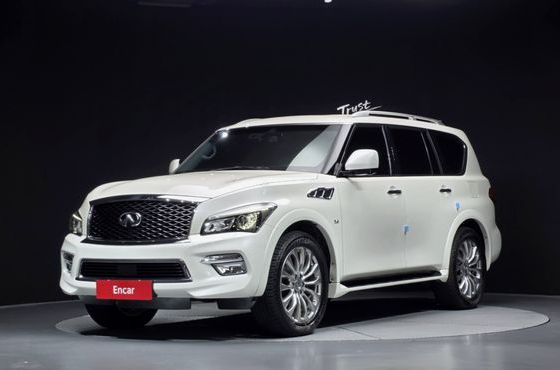 Infiniti QX80 5.6 AWD — пробег 70 253 км — фото 1 из 5