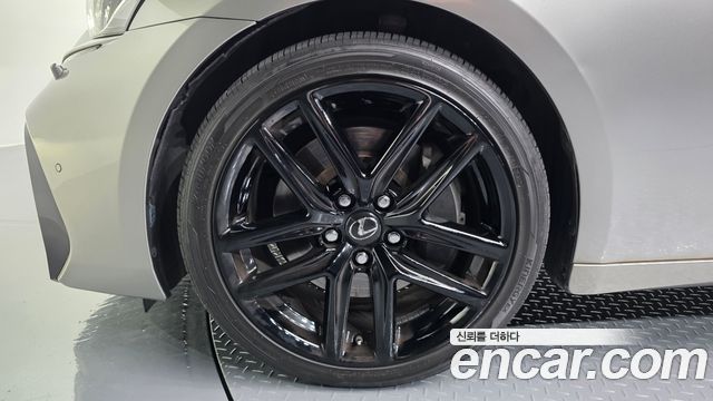 Lexus IS F-Sport — пробег 68 777 км — фото 5 из 5