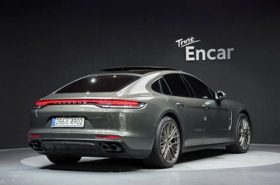 Porsche Panamera 2.9 AWD Platinum Edition — пробег 22 193 км — фото 2 из 5