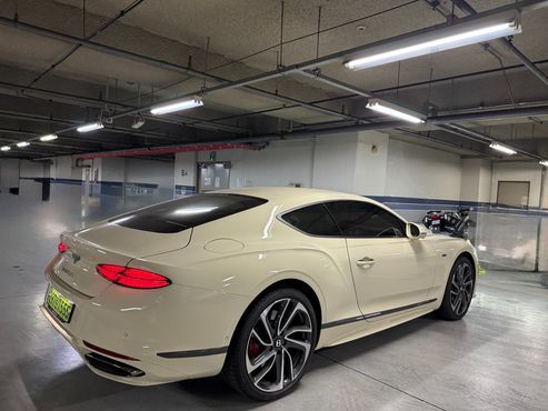 Bentley Continental 4.0 GT Speed — пробег 4 800 км — фото 4 из 5
