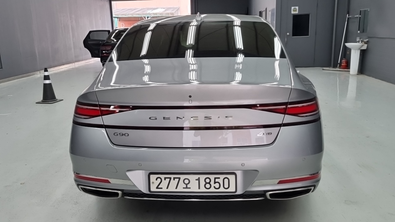 Genesis G90 из Кореи Encar