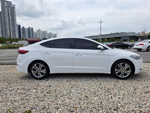 Hyundai AVANTE 1.6 GDI Value Plus — пробег 46 197 км — фото 2 из 5