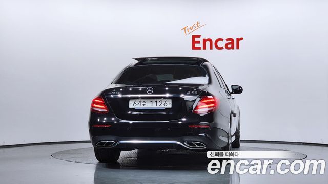 Mercedes-Benz E-Class из Кореи Encar