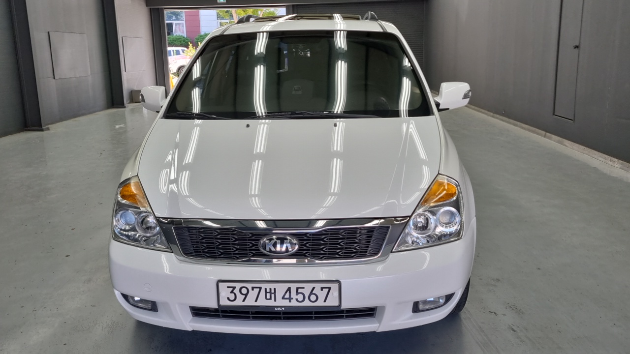 Kia Carnival Grand Carnival GLX Luxury — пробег 186 000 км — фото 3 из 5