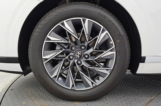 Hyundai Grandeur Premium — пробег 23 км — фото 5 из 5