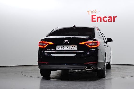 Hyundai Sonata LPI Premium Special — пробег 162 338 км — фото 4 из 5