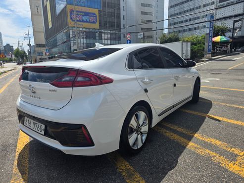 Hyundai Ioniq Q — пробег 165 298 км — фото 4 из 5