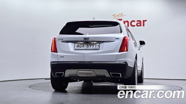 Cadillac XT5 3.6 Platinum — пробег 102 399 км — фото 4 из 5