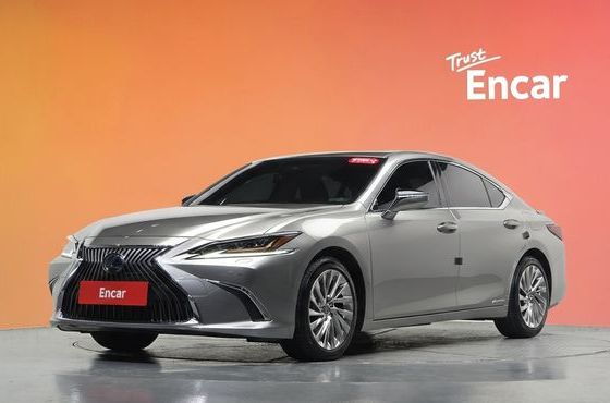 Lexus ES Executive — пробег 25 569 км — фото 1 из 5