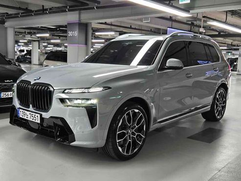 BMW X7 xDrive 40i M Sport 6STR — пробег 5 740 км — фото 2 из 5