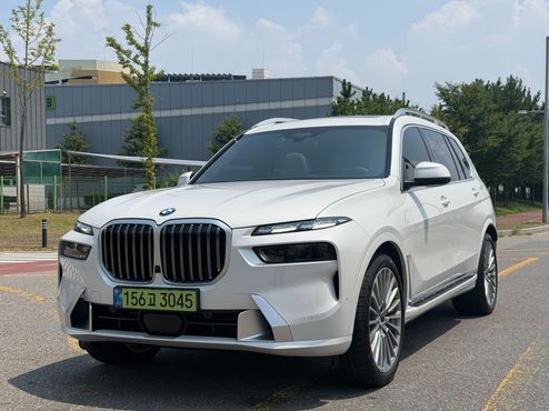 BMW X7 xDrive 40i Design Pure Excellence 6-Seater — пробег 11 343 км — фото 3 из 5