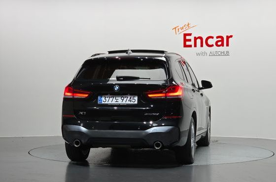 BMW X1 xDrive 18d M Sport — пробег 94 071 км — фото 4 из 5