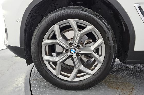 BMW X3 xDrive 20i — пробег 27 556 км — фото 5 из 5