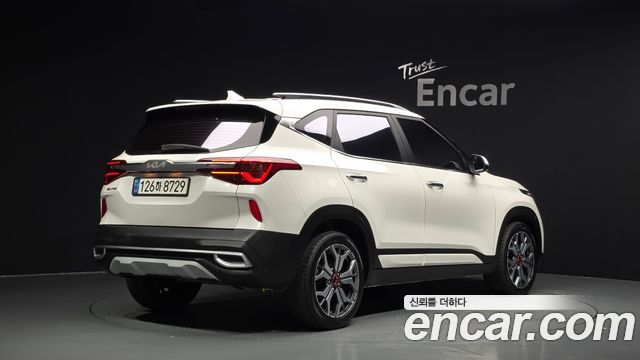 Kia Seltos из Кореи Encar