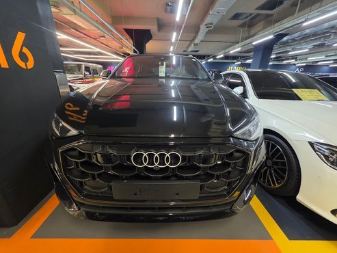 Audi Q8 50 TDI Quattro Premium — пробег 20 км — фото 1 из 5