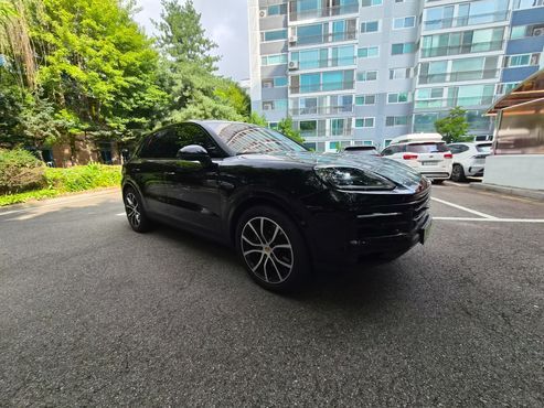 Porsche Cayenne 3.0 E-Hybrid — пробег 16 000 км — фото 2 из 5