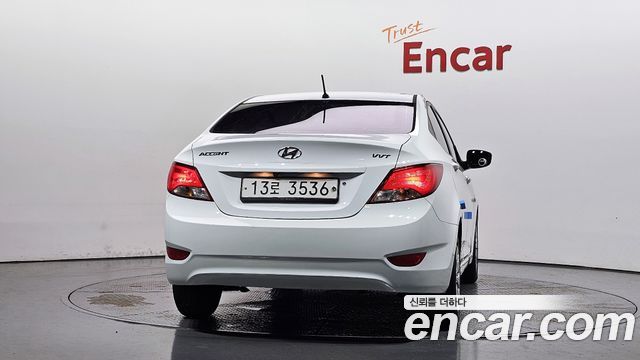 Hyundai Accent из Кореи Encar