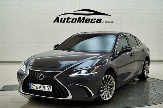 Lexus ES Luxury Plus — пробег 37 582 км — фото 2 из 5