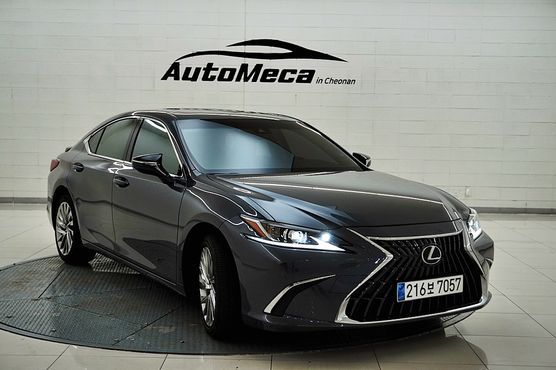 Lexus ES Luxury Plus — пробег 37 582 км — фото 4 из 5