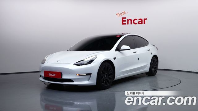 Tesla Model 3 Long Range AWD — пробег 118 722 км — фото 1 из 5