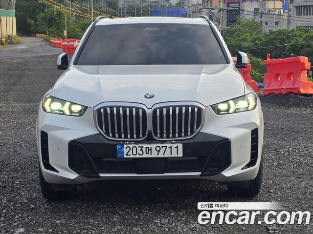 BMW X5 xDrive 40i M Sport — пробег 64 000 км — фото 1 из 5