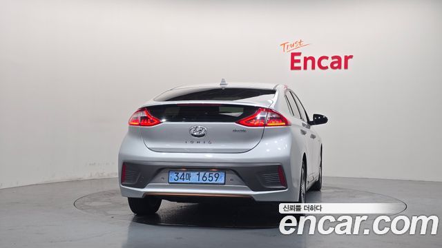 Hyundai Ioniq из Кореи Encar