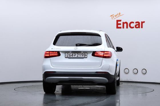 Mercedes-Benz GLC-Class GLC350e 4MATIC — пробег 111 490 км — фото 4 из 5