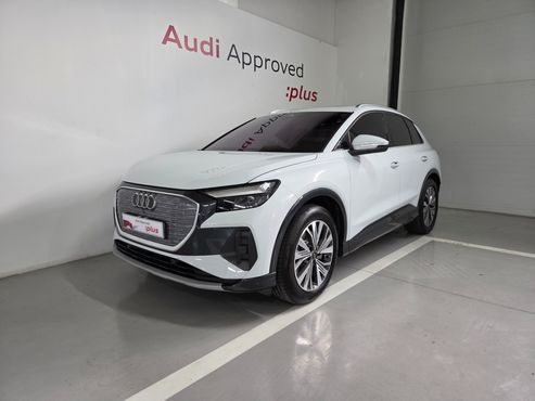 Audi Q4 e-tron 45 — пробег 4 450 км — фото 1 из 5