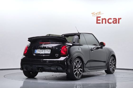Mini Cooper Convertible JCW — пробег 8 846 км — фото 2 из 5