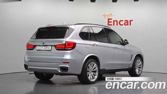 BMW X5 xDrive 40d — пробег 85 574 км — фото 2 из 5