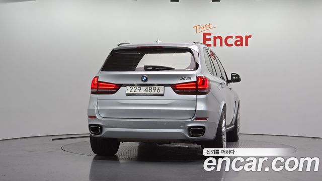 BMW X5 xDrive 40d — пробег 85 574 км — фото 4 из 5