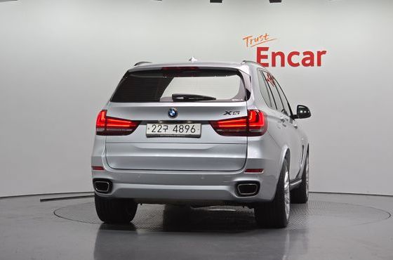 BMW X5 xDrive 40d — пробег 85 574 км — фото 4 из 5