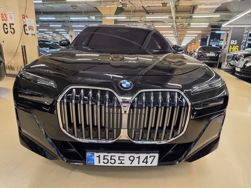 BMW 7-Series 740i xDrive M Sport — пробег 5 008 км — фото 2 из 5