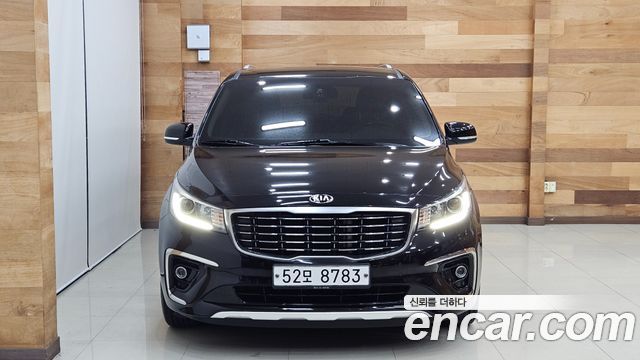 Kia Carnival 9-Seater Luxury — пробег 103 675 км — фото 3 из 5