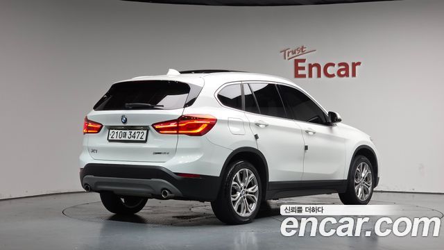 BMW X1 xDrive 18d Premium — пробег 99 508 км — фото 2 из 5