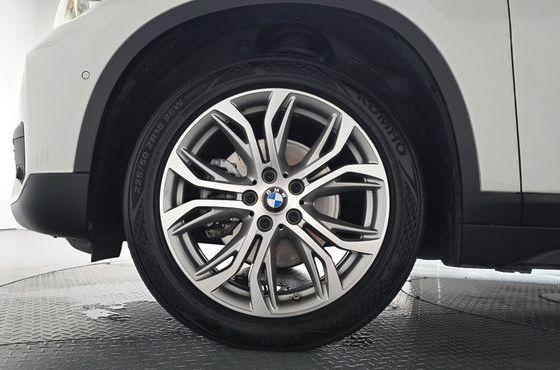 BMW X1 xDrive 18d Premium — пробег 99 508 км — фото 5 из 5